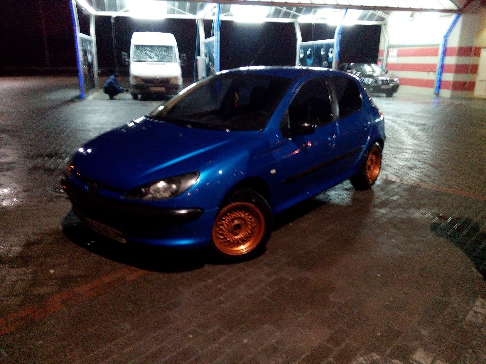 Продаю свій Peugeot 206 3