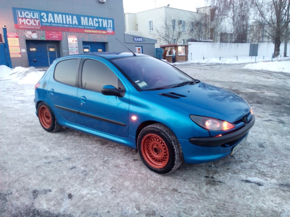 Продаю свій Peugeot 206 1