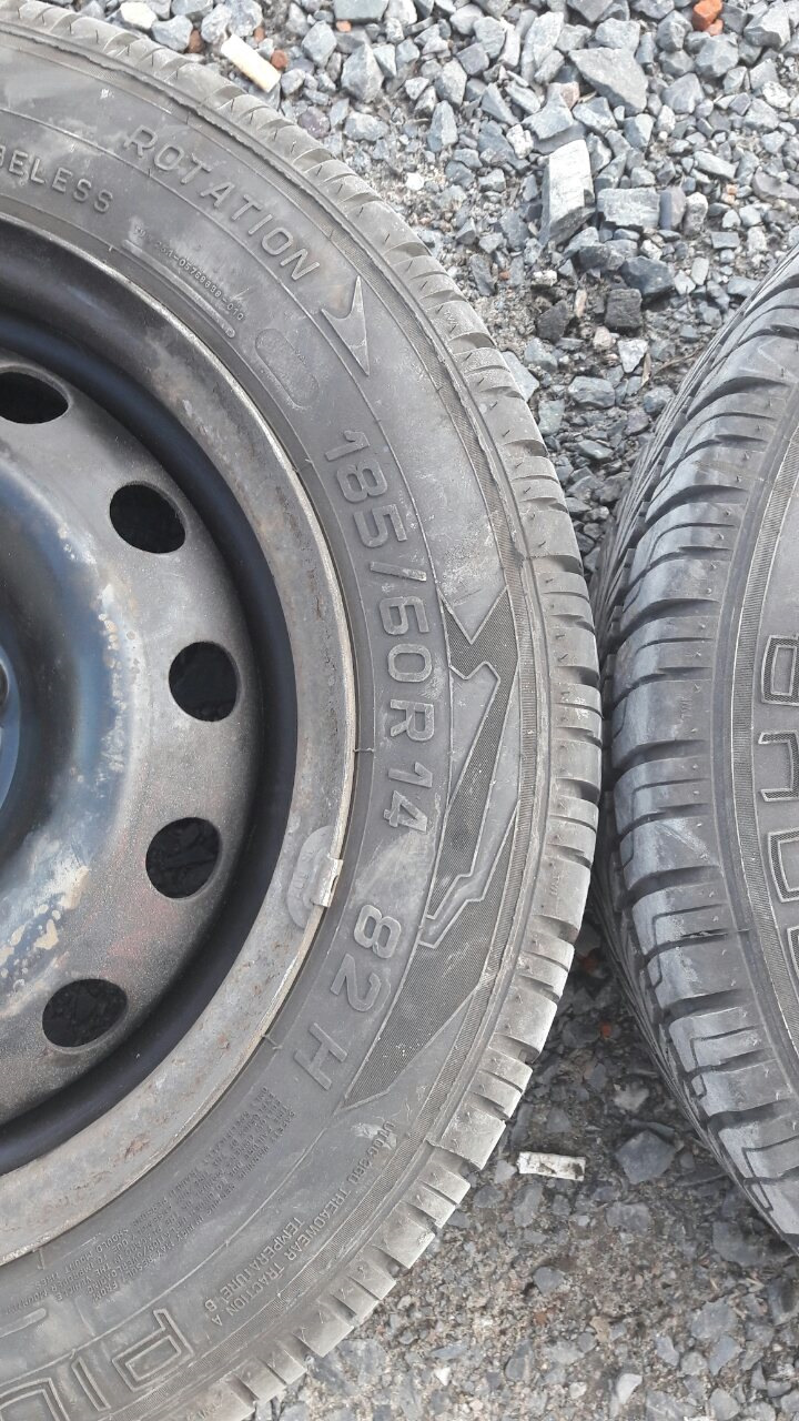 Продам диски та шини R14 3