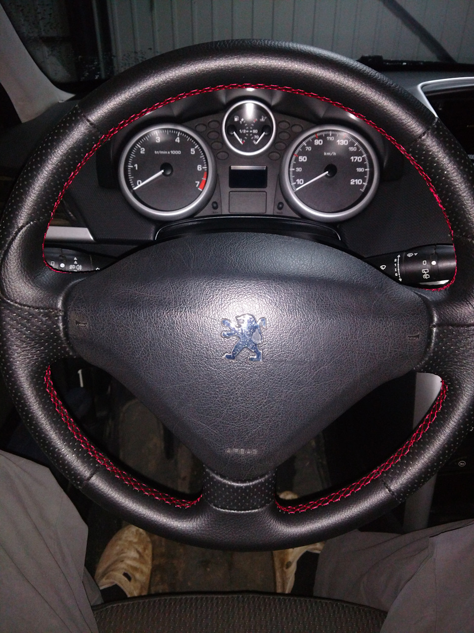 Руль перешивши peugeot 207 1