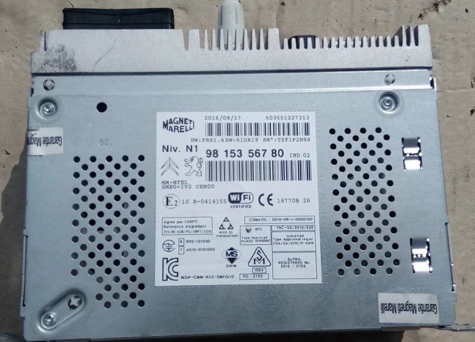 Встановлення Smeg+iv2 та камери заднього виду
