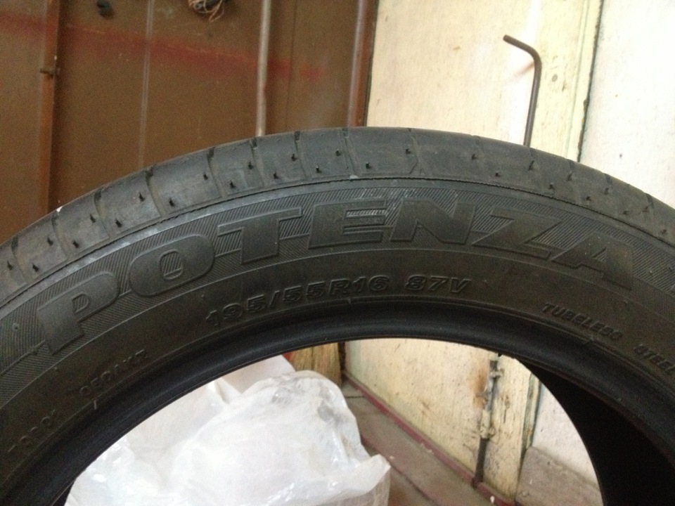 Резина лето — Bridgestone Potenza R16 1