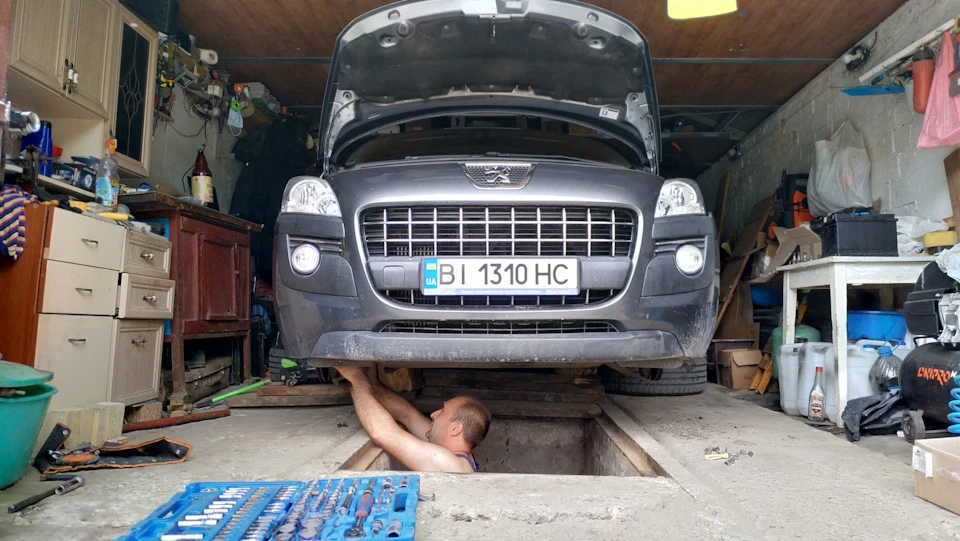 Заміна радіатора кондеціонера