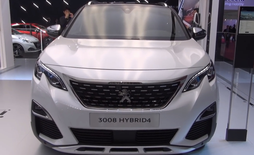 3008 HYbrid4 (2019) 1