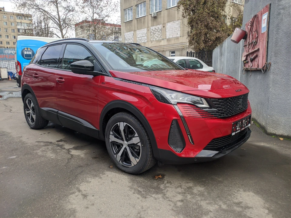 📌 Огляд та порівняння Peugeot 3008 2021 Restyling.