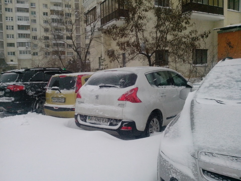 Peugeot 3008 VS Citroen C4 Picasso закінчення 1