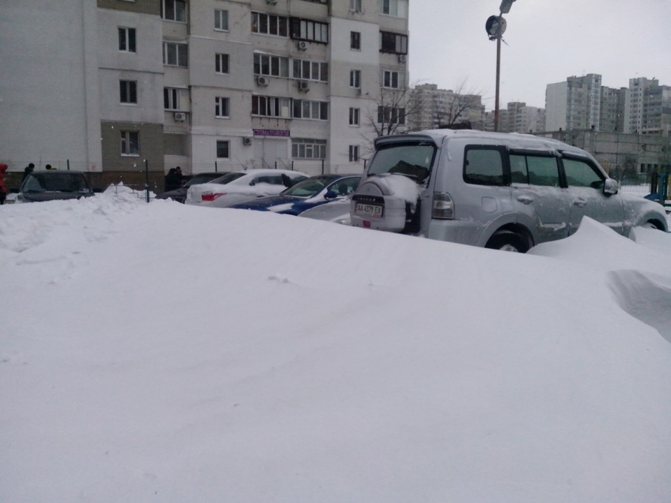 Три місяці зими, четвертий у подарунок… 3