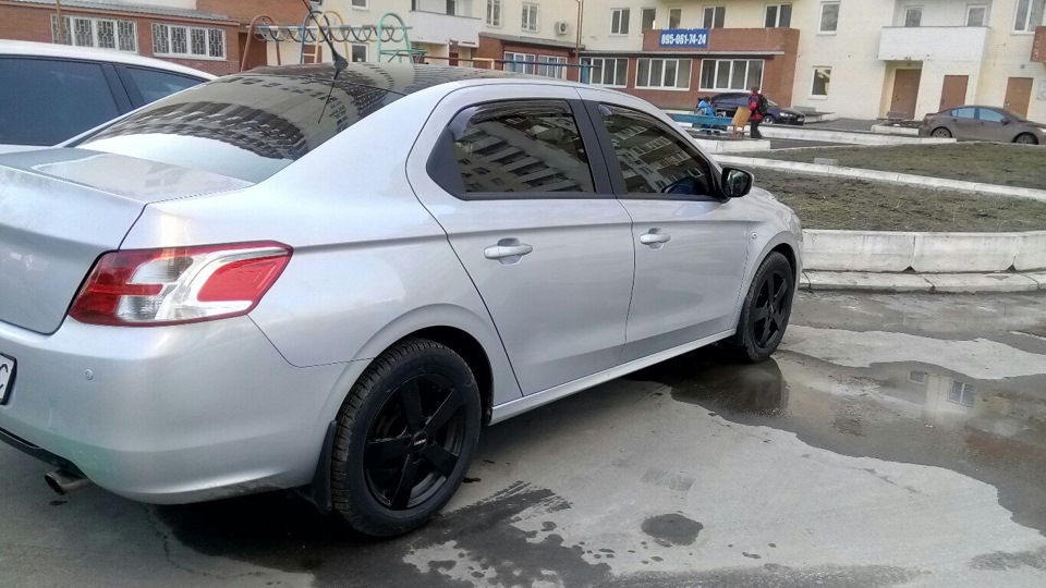 Перевзулися в нові тапки 3