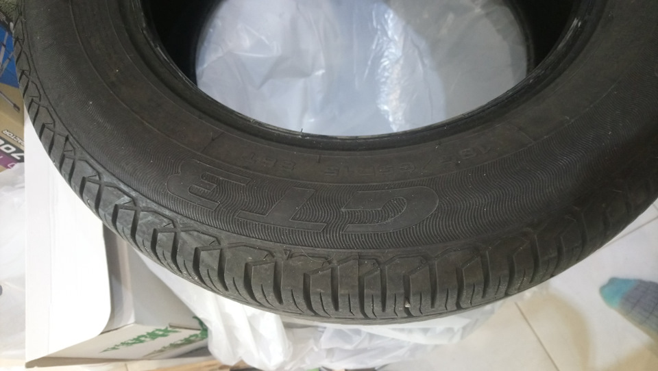 Продам літню гуму 185/65 R15 GoodYear 3