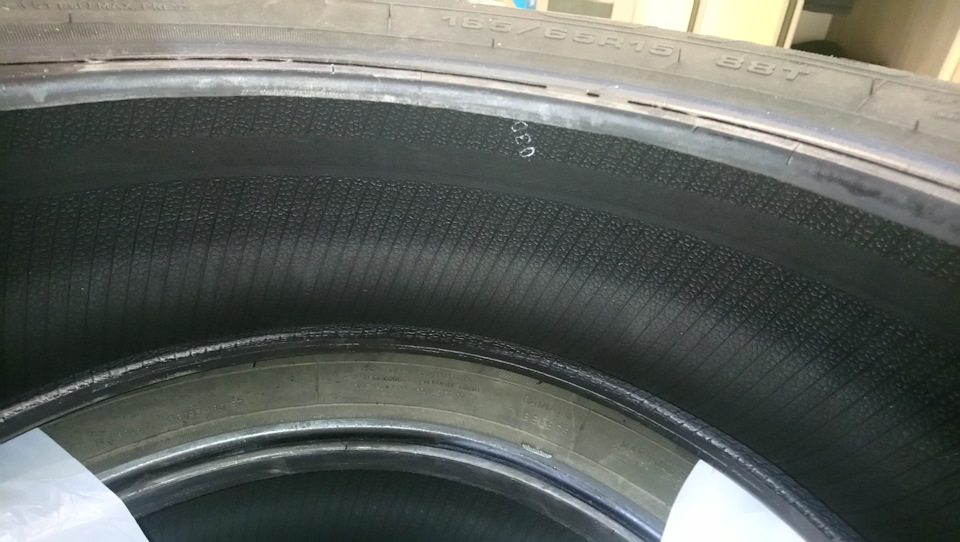 Продам літню гуму 185/65 R15 GoodYear 1