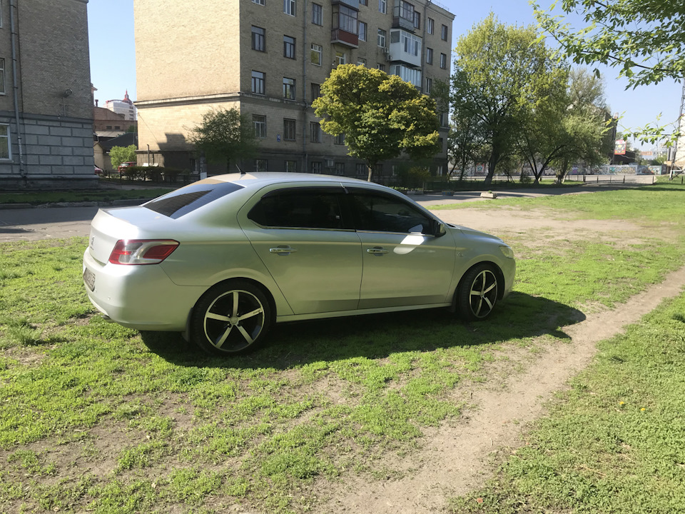 Травневі 4