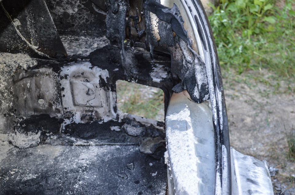 Фото авто після пожежі 2