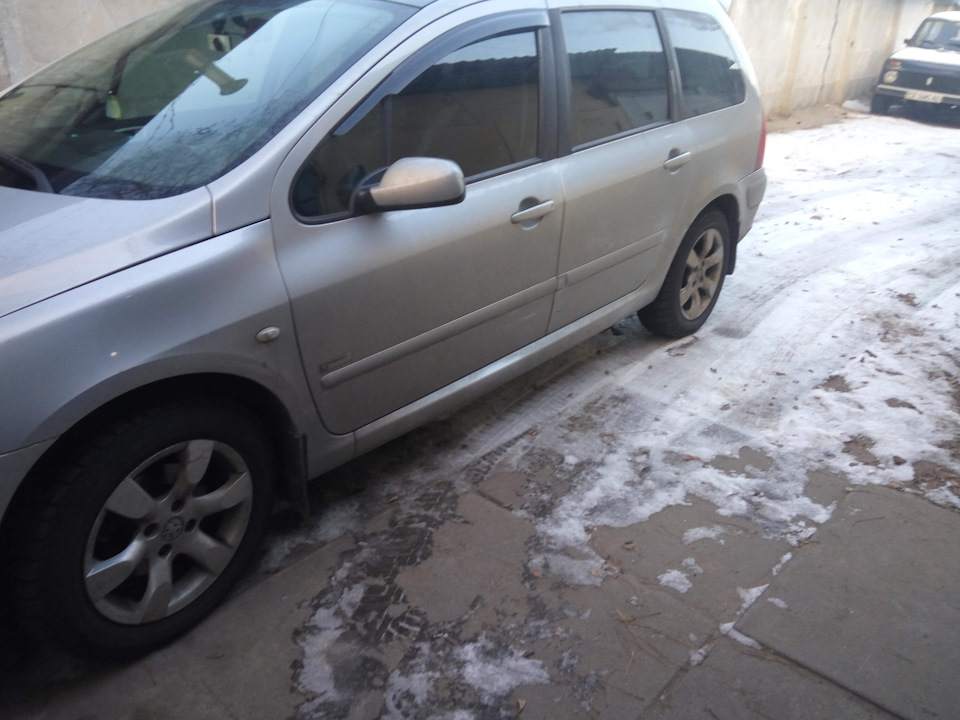 Нудні диски, зате нові килимки. 3