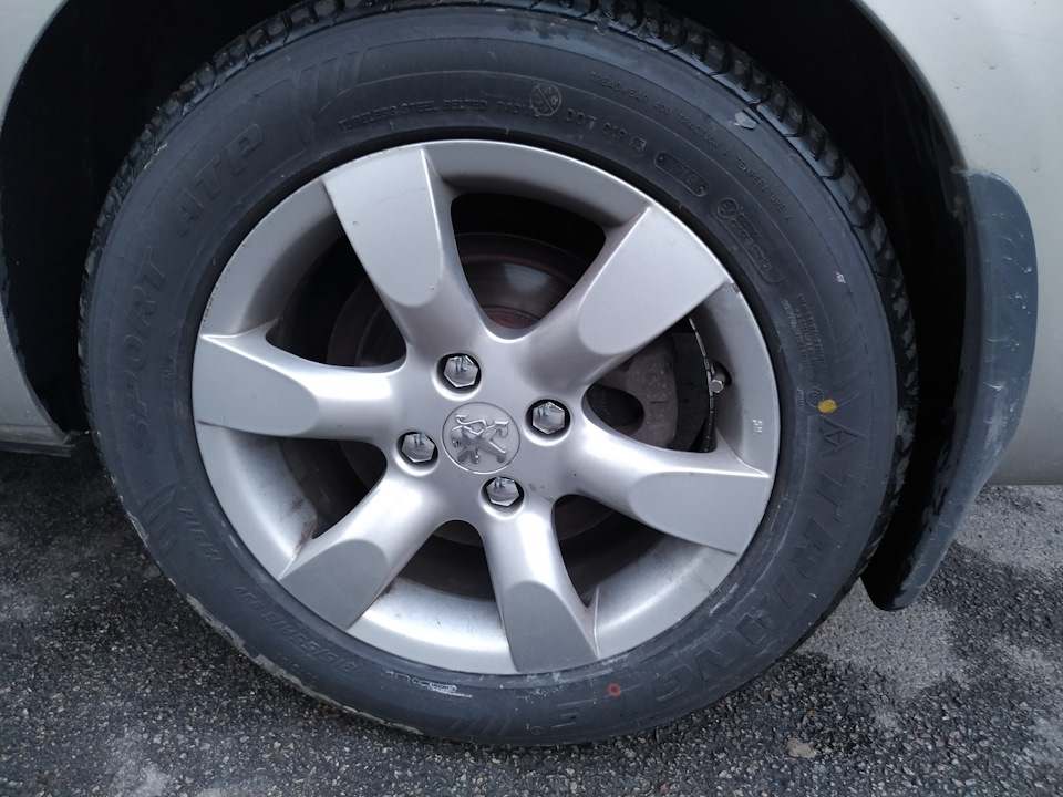 Нарешті перевзувся в літо. 215/55 R16 Triangle TR918 SPORT ATP 2