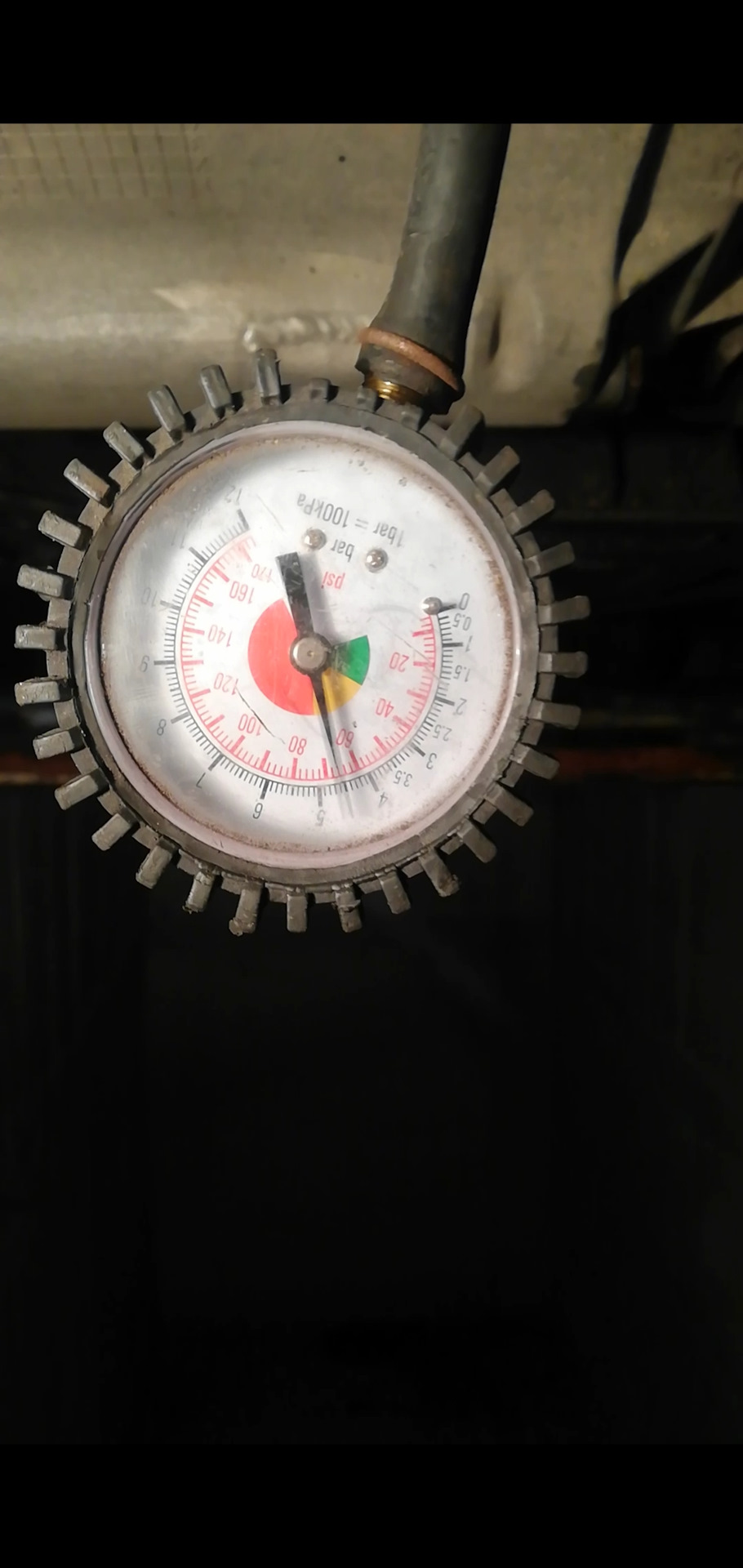 Oil pressure… Вимірювання тиску масла EW10J4 2.0 бензин 3