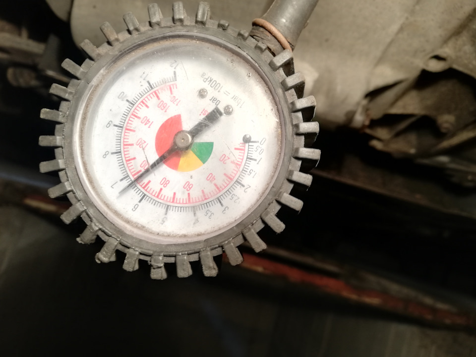Oil pressure… Вимірювання тиску масла EW10J4 2.0 бензин 1