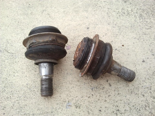 Заміна кульової опори 1