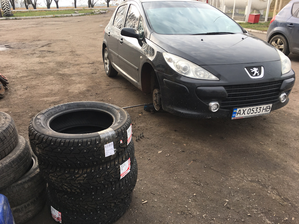 Перевзувся в зимові шини 1