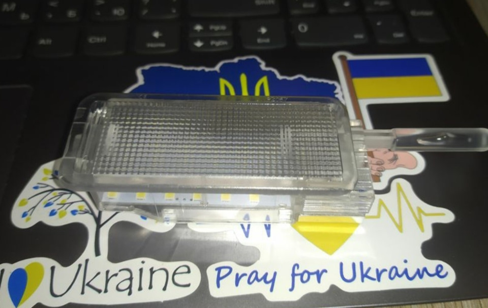 Ied світильник у багажник 1