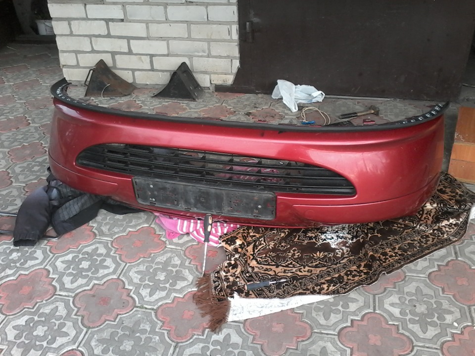 Губа переднього бампера 3