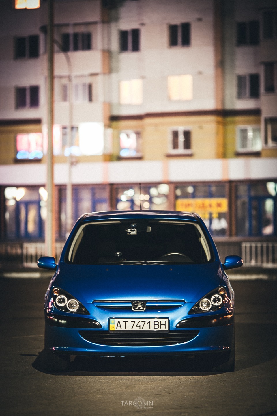 Peugeot 307 From Paris with Love 2 3