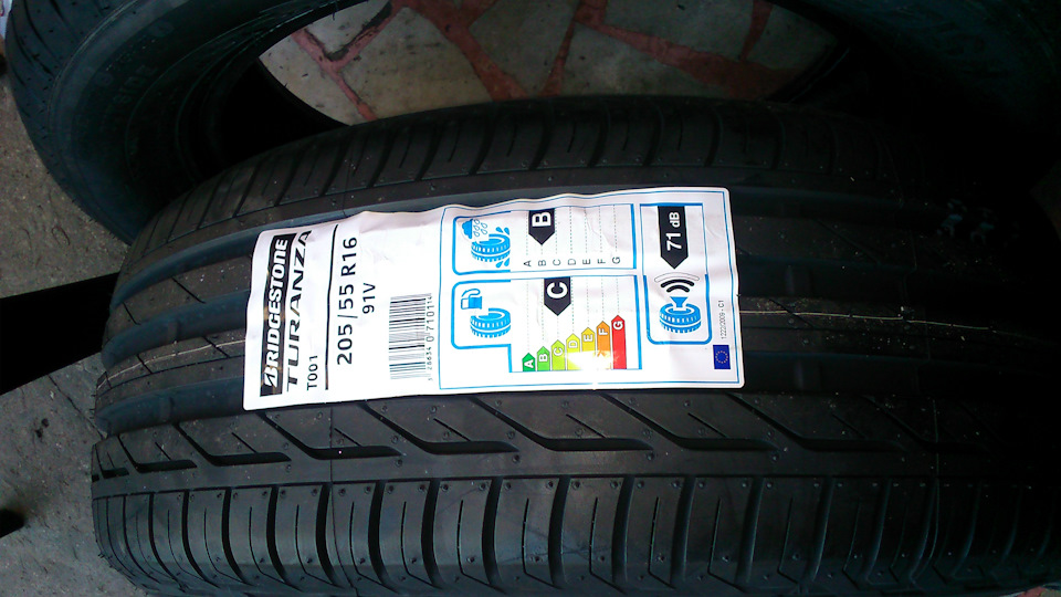 Bridgestone turanza T001 плюс передні гальма 1