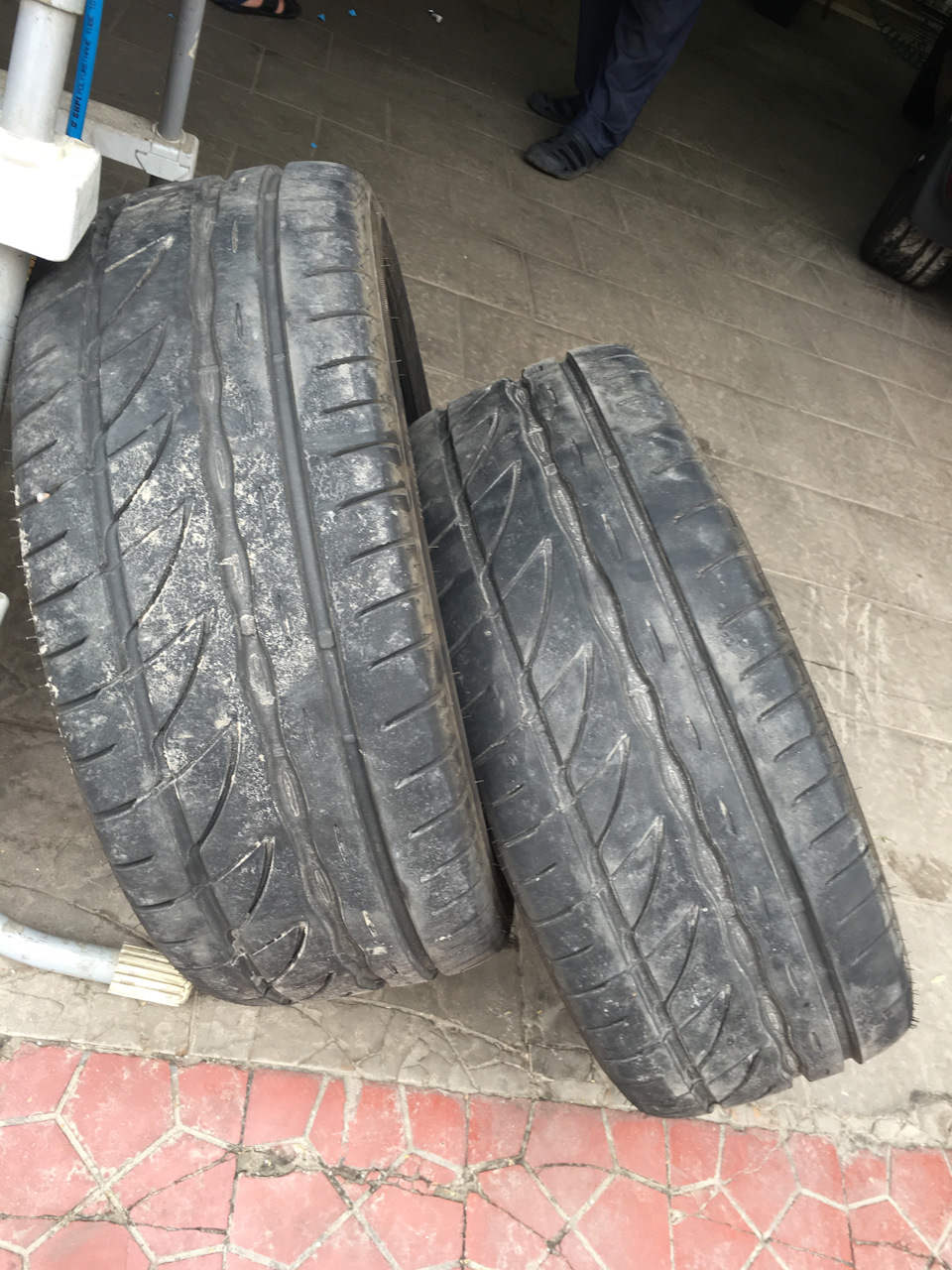 Продаю покришки Bridgestone Potenza RE002 Adrenalin 3