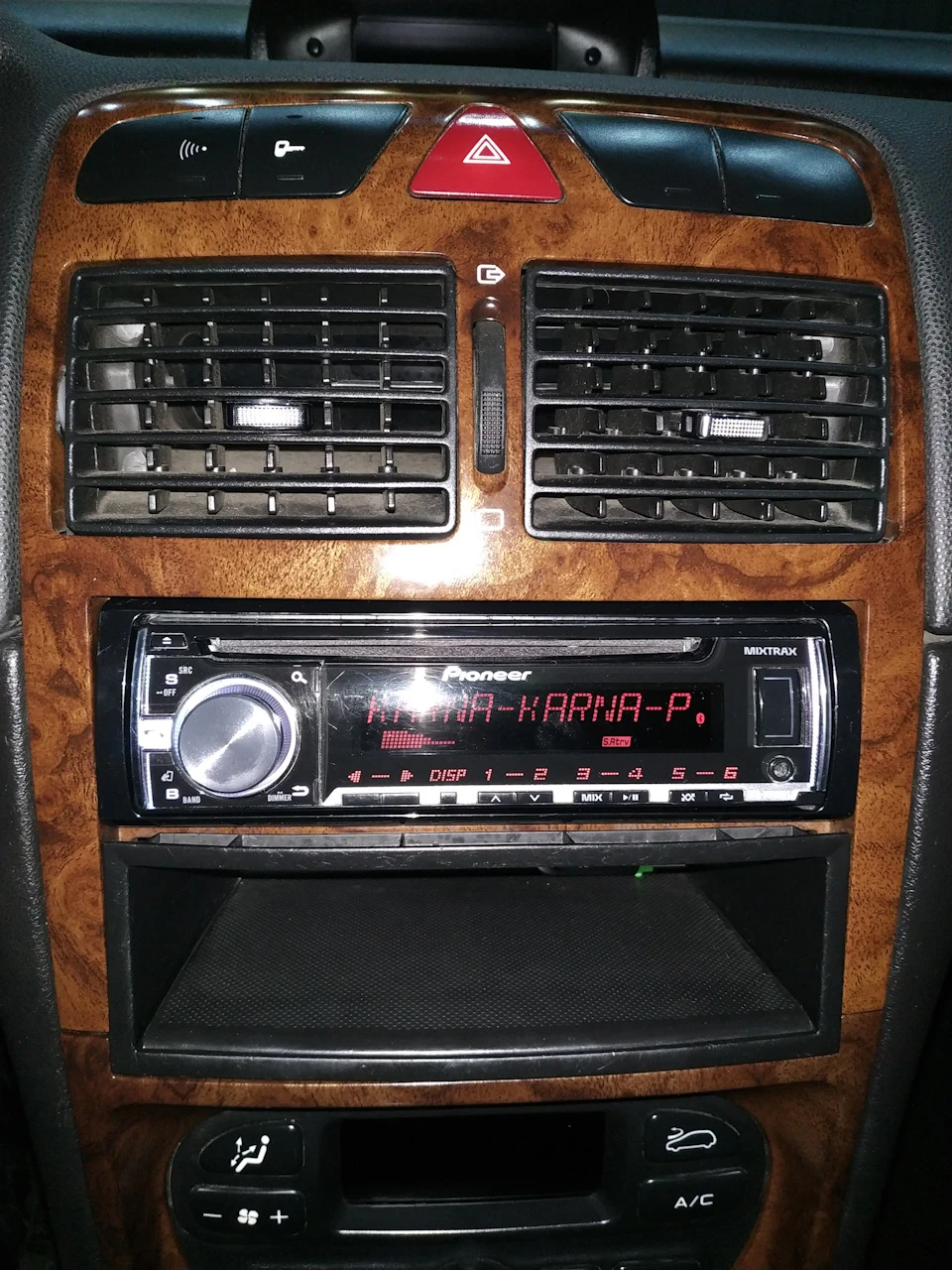 Установка не штатної магнітоли Pioneer