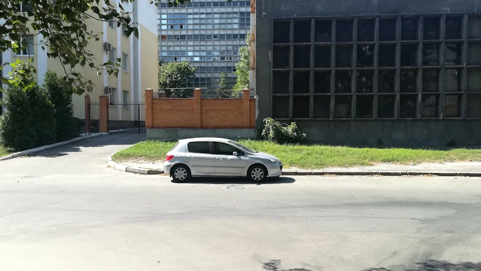Давно не писав (ДТП у дворі, автозвук, лобове)