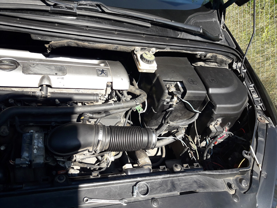 01.08.2018 Доповнено 02.08.3018. Усунення течі антифризу та ревізія АКБ. 1