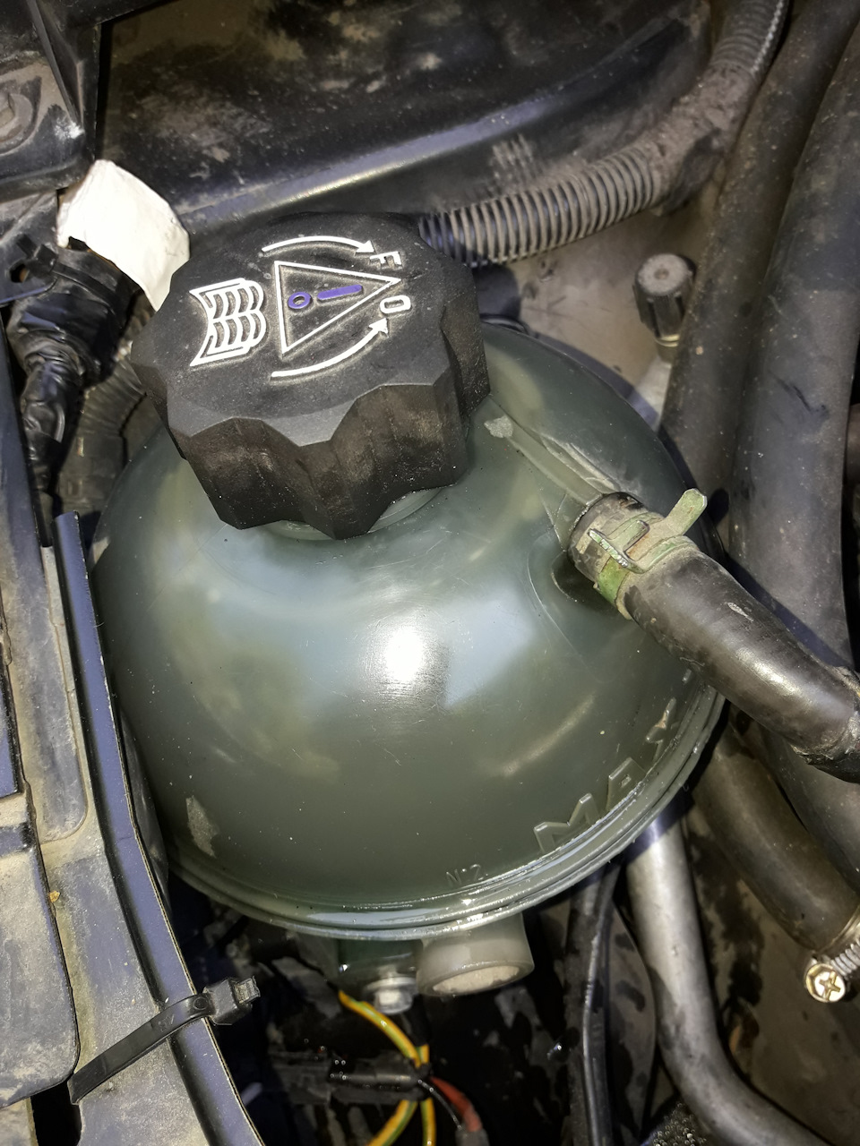 07.06 2019 Тиждень пригод. Нова кришка РБ, продування обох радіаторів компресором. 2