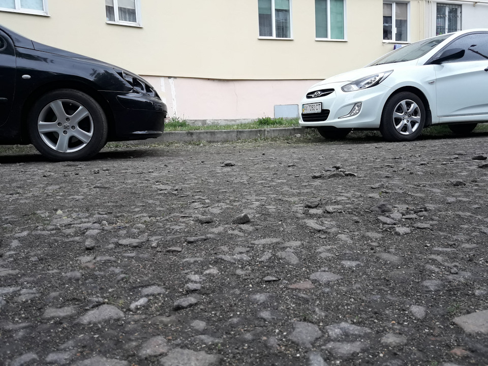 09.05.2018 Заміна задніх амортизаторів та встановлення проставок. 2