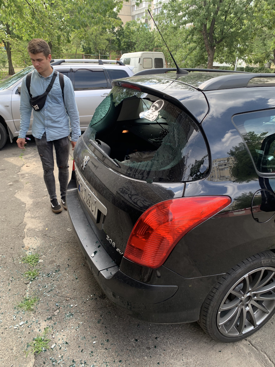 Заміна заднього скла 1