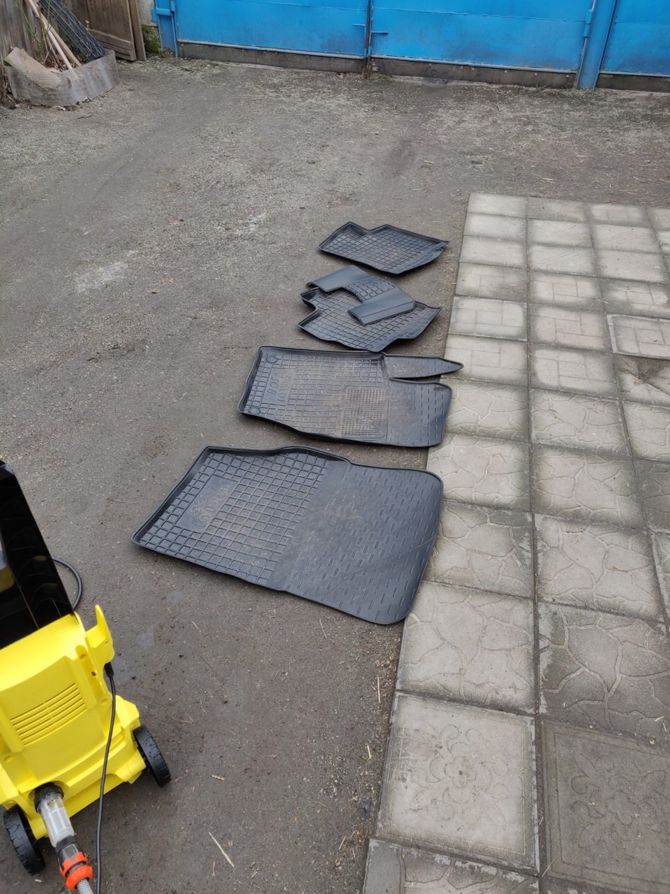 Моніка. Пробуємо Karcher Car K2 2