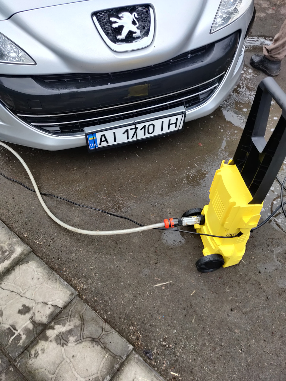 Моніка. Пробуємо Karcher Car K2 1