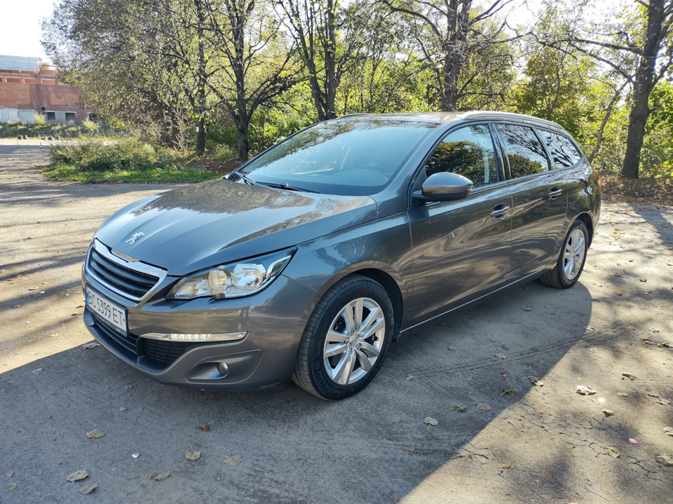 Прощання з peugeot 3