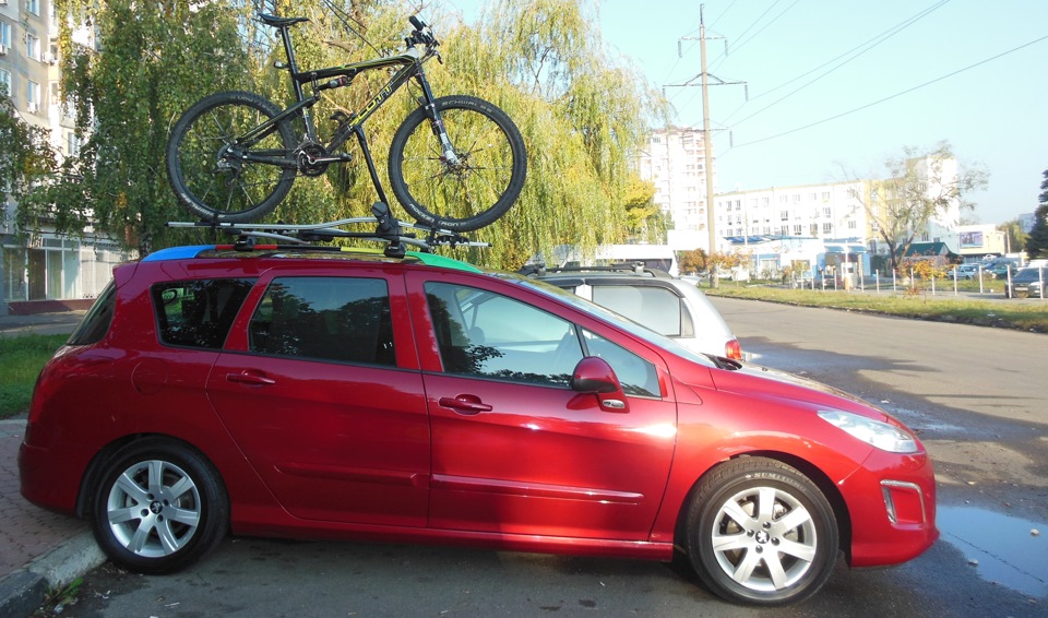 ВЕЛОСИПЕДИ на даху :) THULE 1