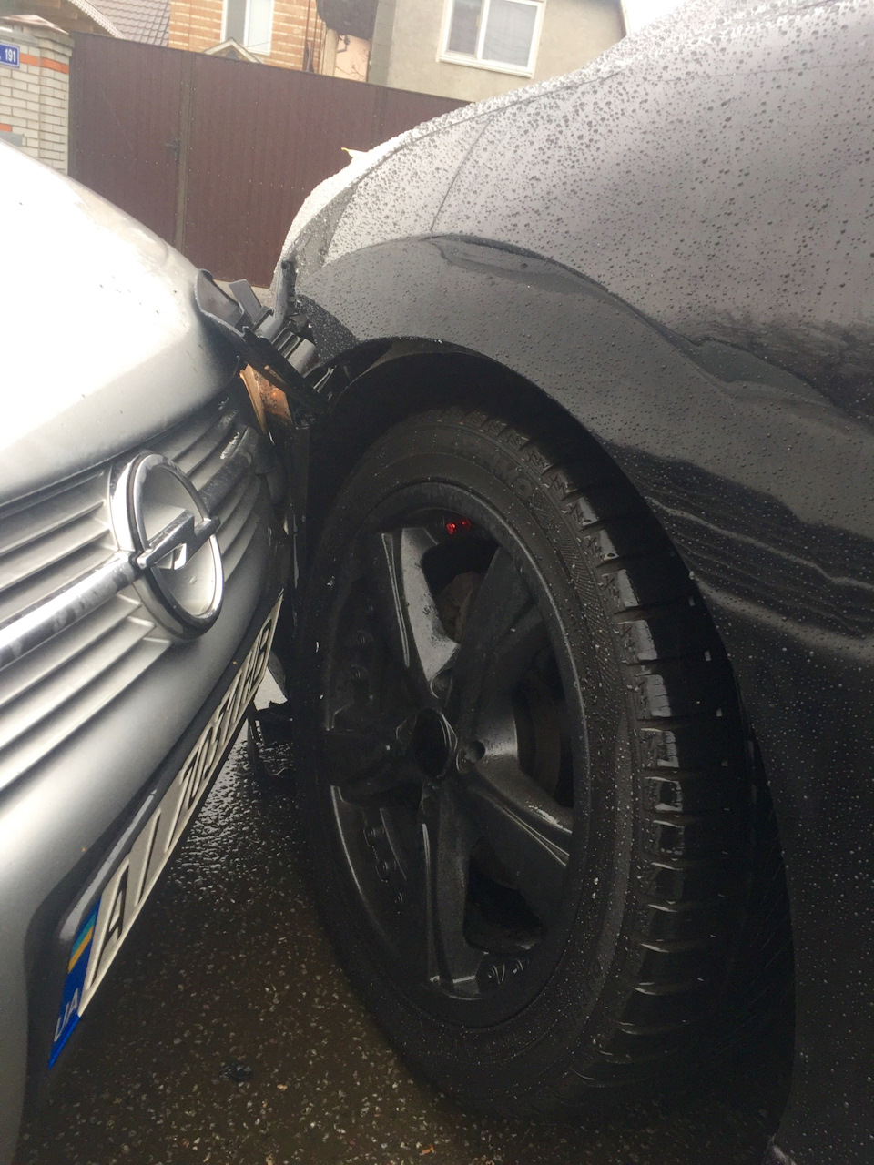 ДТП Peugeot vs Opel Omega 2