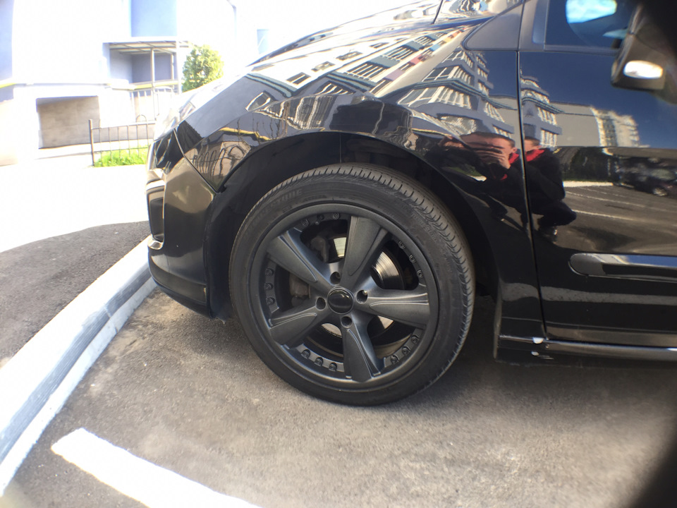 R17 AEZ+ Bridgestone turanza 5
