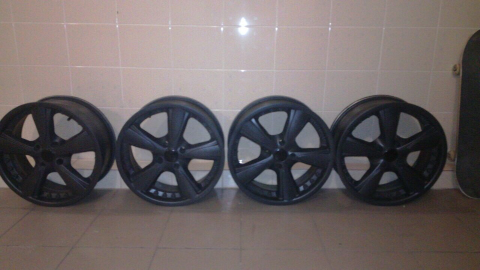 R17 AEZ+ Bridgestone turanza 1