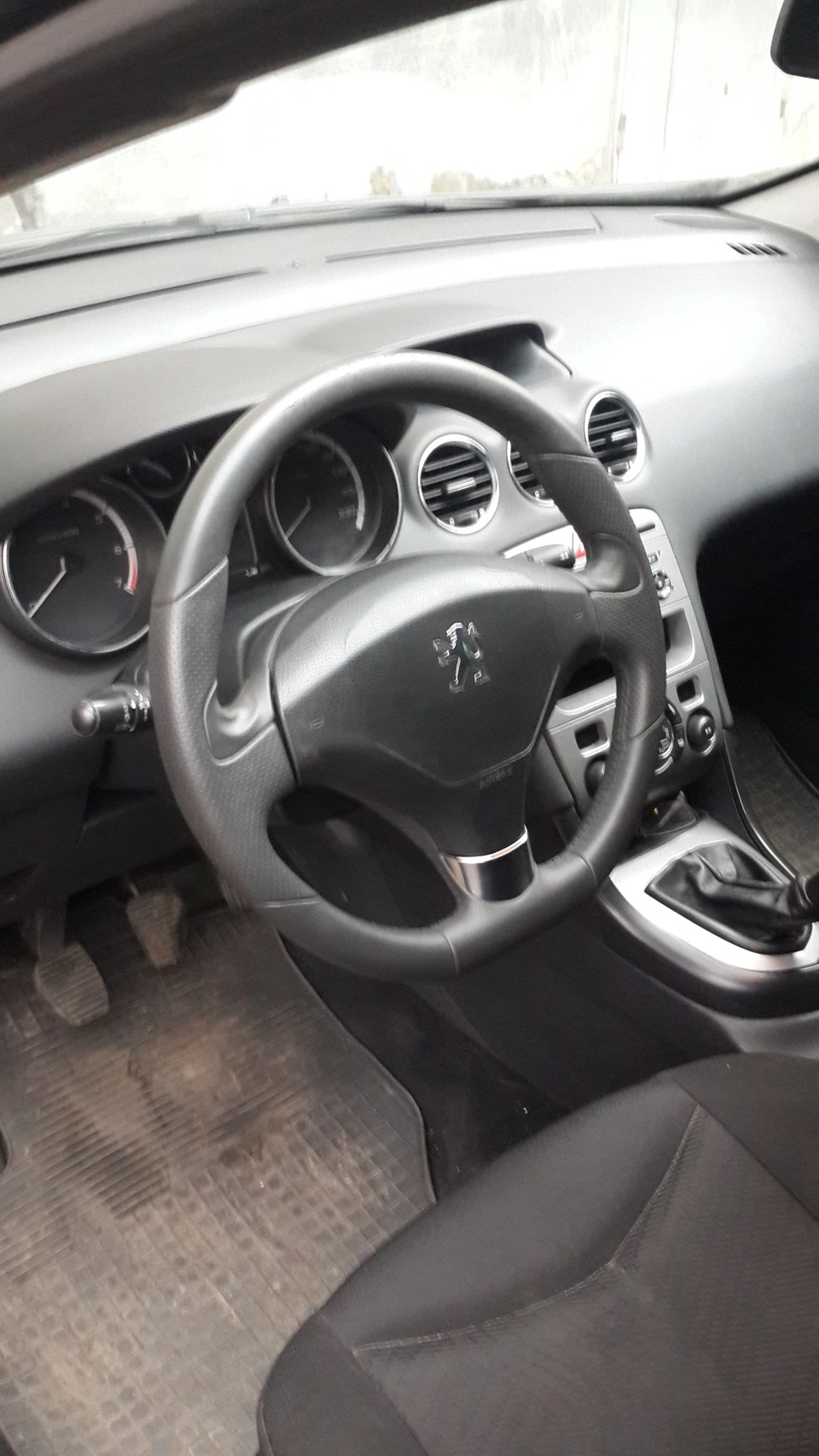 Руль RCZ 2