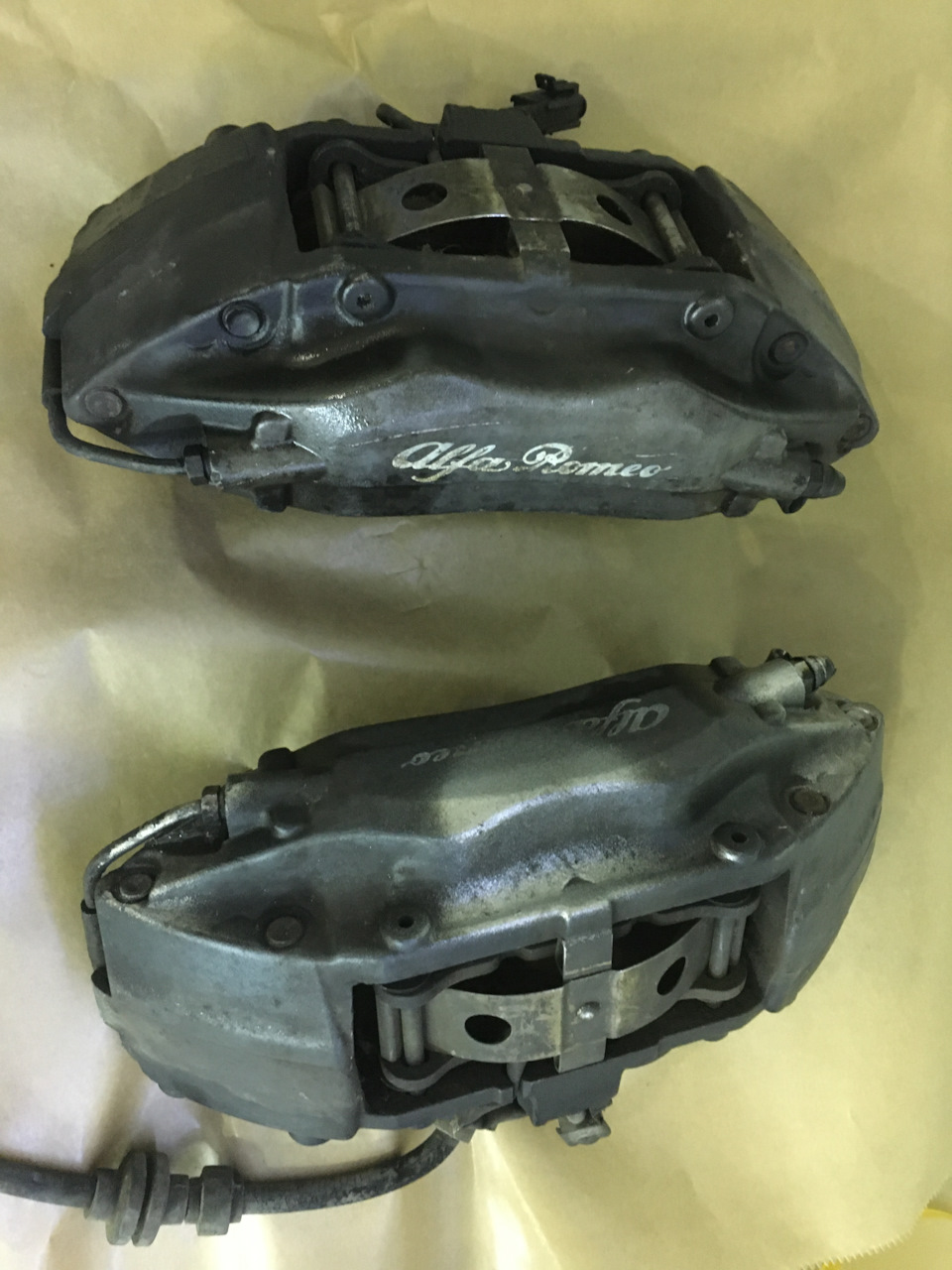 Тормозні супорти Brembo на 308 Т9 1