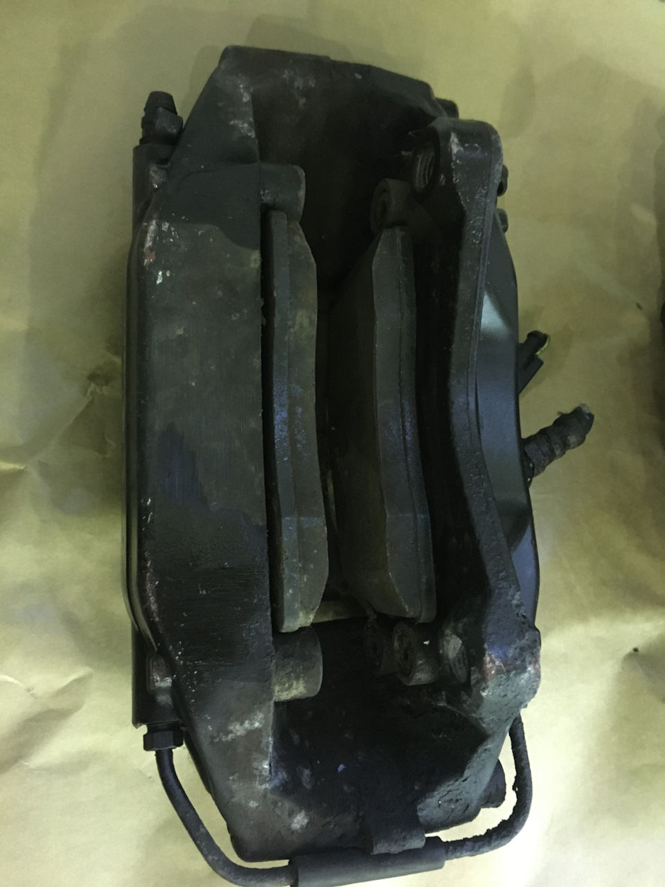 Тормозні супорти Brembo на 308 Т9 2