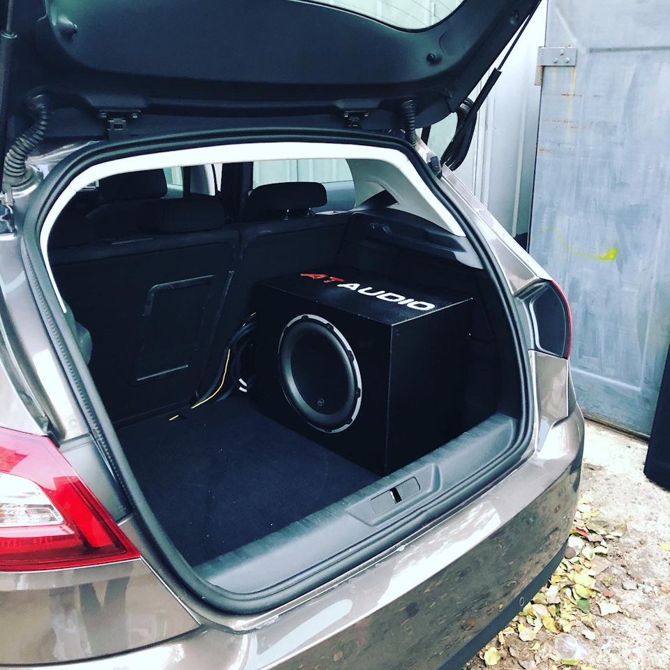 Новий сабвуфер JL Audio 12w6v2-d4 1
