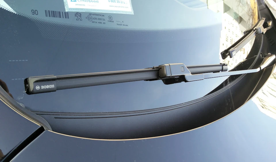 Bosch Aerotwin ― заміна щіток склоочисника