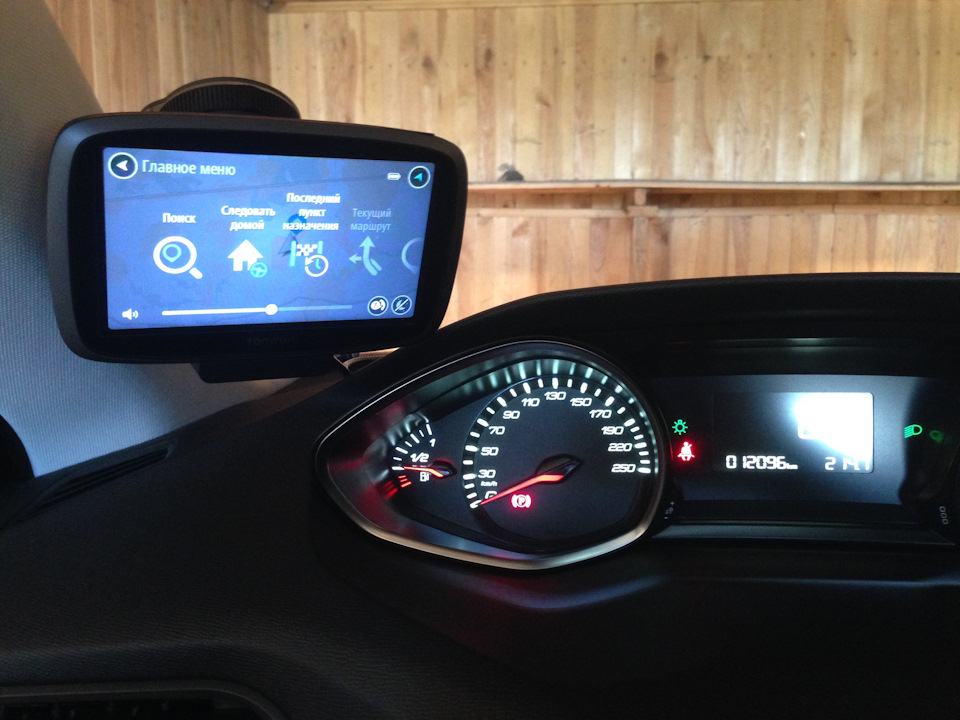 Навігатор Tomtom GO 500 3