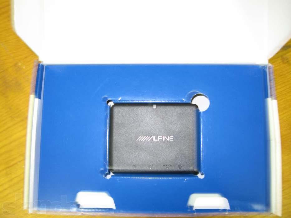 Bluetooth модуль Alpine KCE 300BT 3