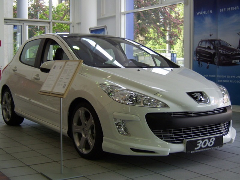 накладки на передній бампер - Peugeot 308 3