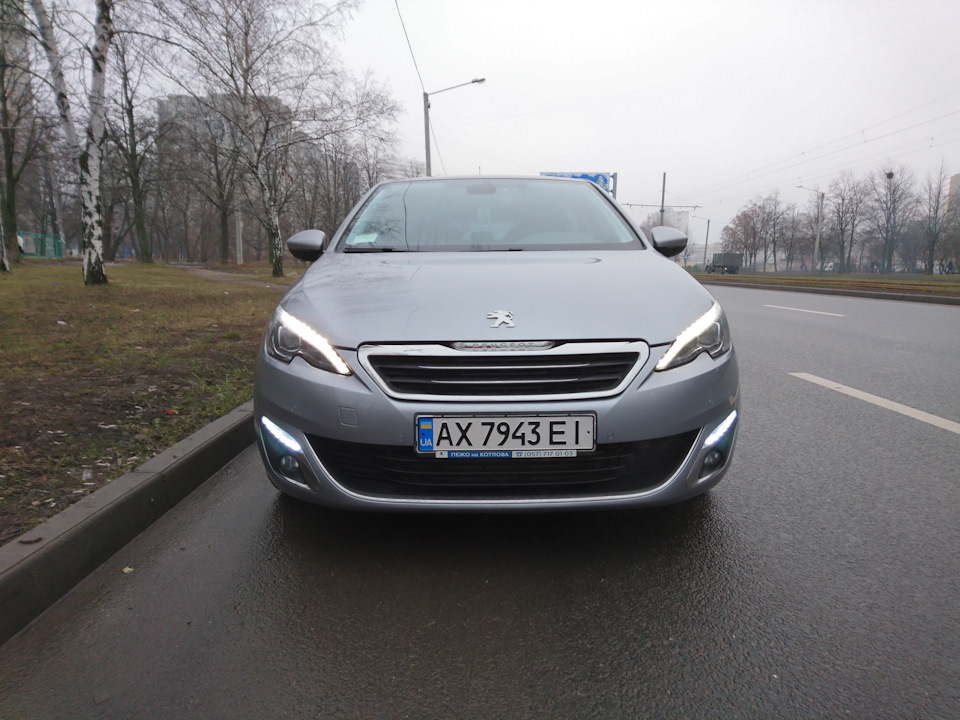 LED оптика головного світла 1