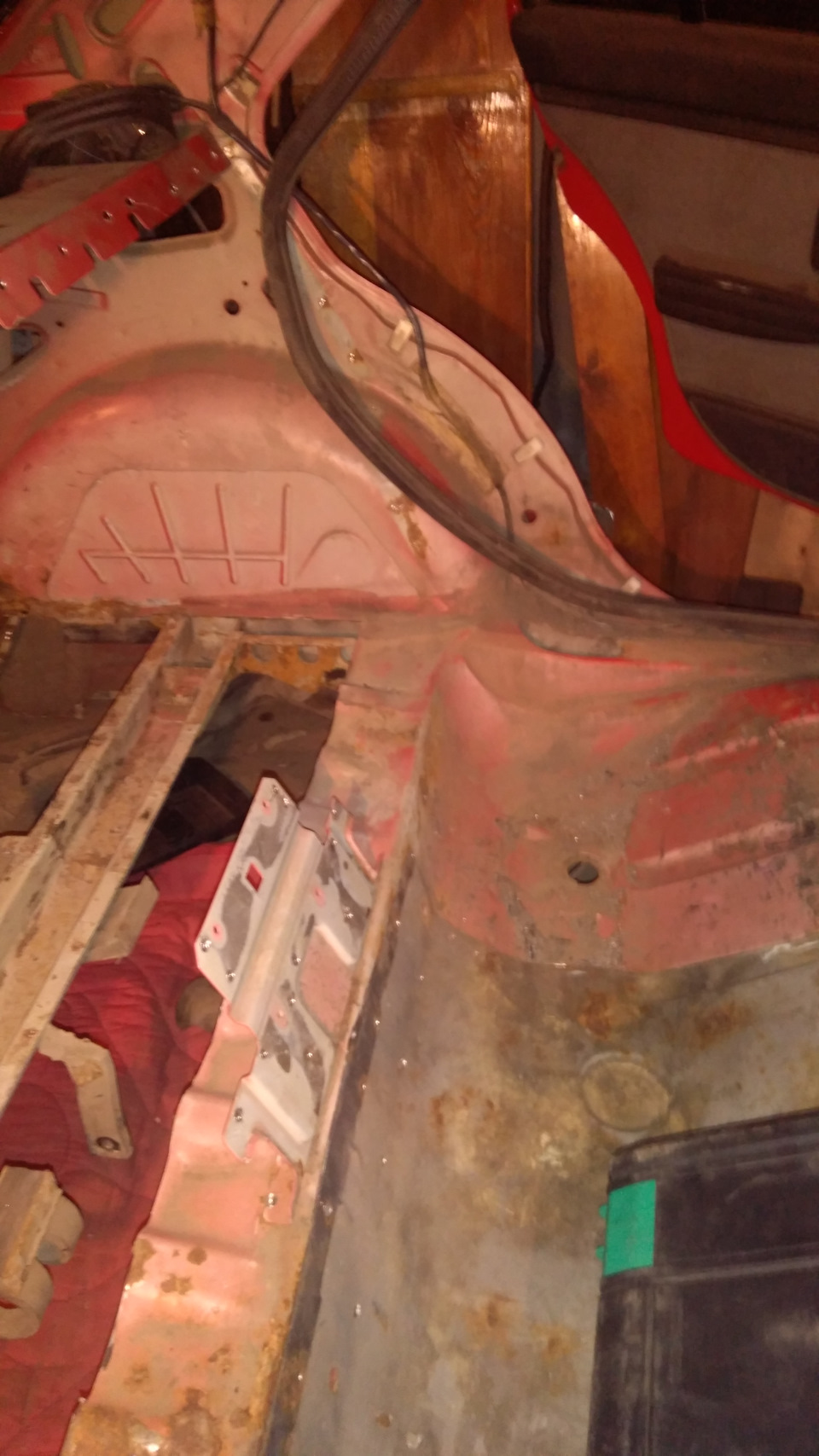 Продовжуємо ремонт Кузова Peugeot 405 3